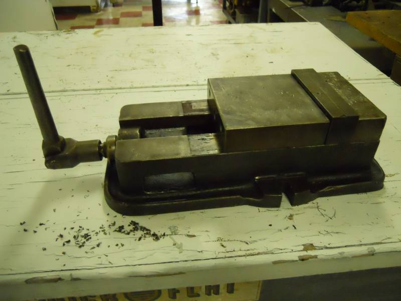 ANGLE TIGHT MACHINE VISE 7