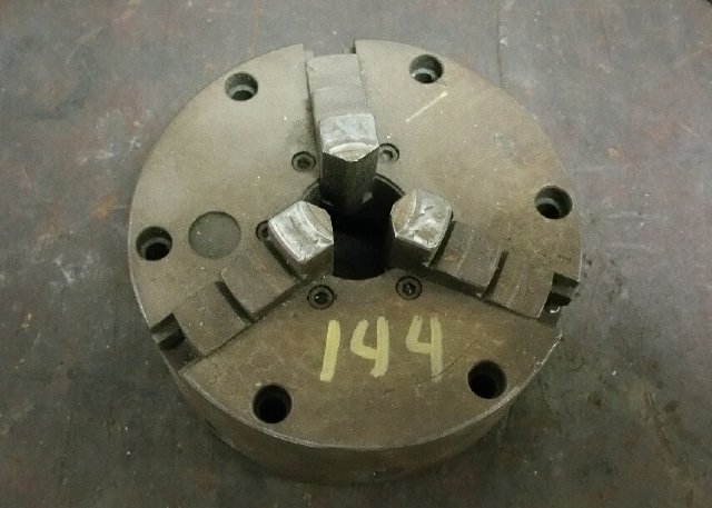 4 3/4 3-JAW CHUCK
