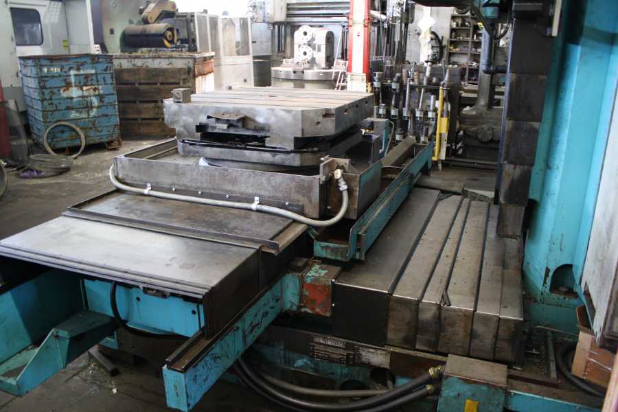 43 X, 33 Y, 29 Z, MAZAK POWER CENTER H-20 RETOFIT WITH NEW HUST CONTROL