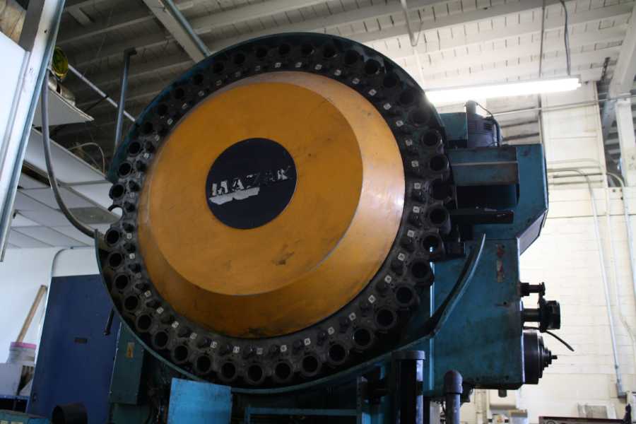 43 X, 33 Y, 29 Z, MAZAK POWER CENTER H-20 RETOFIT WITH NEW HUST CONTROL