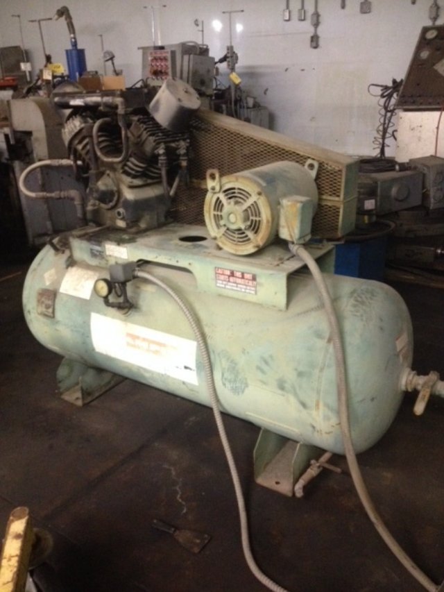 CHAMPION HR 15-12 15 HP 2 STAGE AIR COMPRESSOR