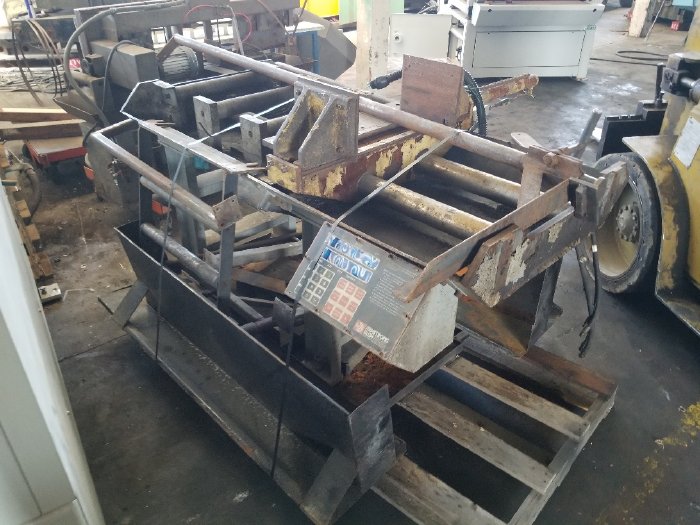 18 x 22 MARVEL MV460PC/2 VERTICAL BANDSAW