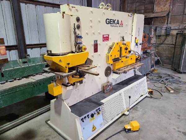 8 x 8 x 3/4 ANGLE 185 TON GEKA HYDRACROP 165/SD IRONWORKER