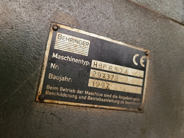 33 x 25 , BEHRINGER HBP-650A AUTOMATIC HORIZONTAL BAND SAW