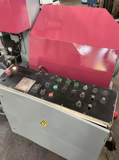 20 x 20 , BEHRINGER HBP530A TWIN COLUMN AUTOMATIC HORIZONTAL BAND SAW