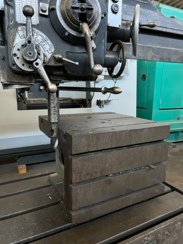 4' x 11 CARLTON 1A RADIAL ARM DRILL