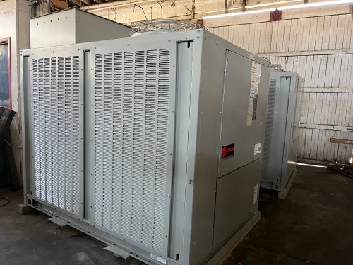 30 TON TRANE CAUJC3041B1300 AIR COOLED CONDENSING UNIT