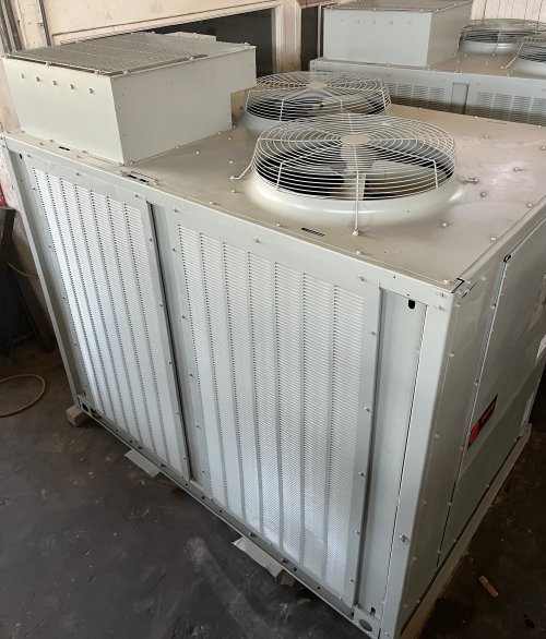30 TON TRANE CAUJC3041B1300 AIR COOLED CONDENSING UNIT
