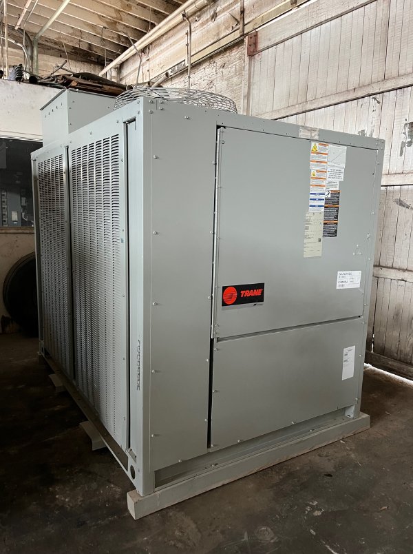 TRANE 30 TON CUAJC30 R-410A AIR-COOLED CONDENSER