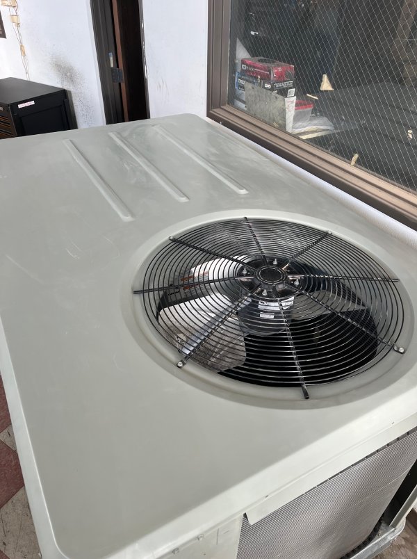 3 TON TRANE YSC036G4 GAS/ELECTRIC SEER 14 R-410A ROOFTOP AIR CONDITIONER