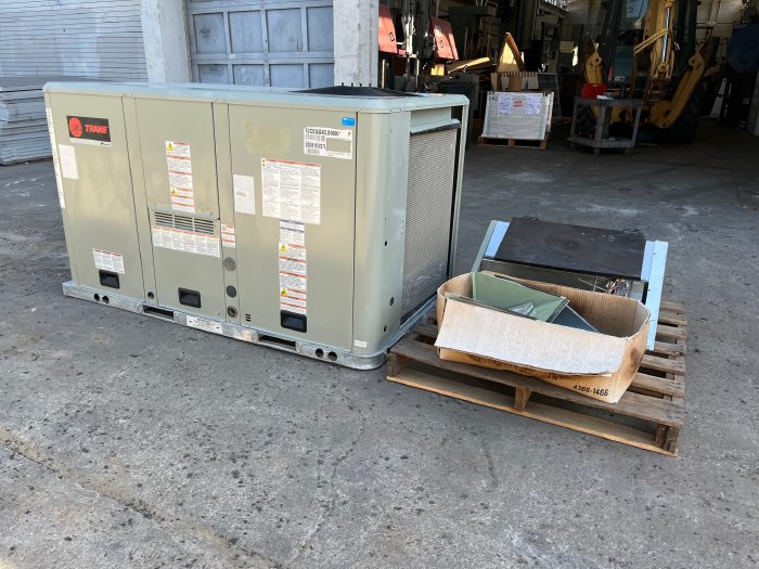 3 TON TRANE YSC036G4 GAS/ELECTRIC 460V-3PH SEER 14 R-410A