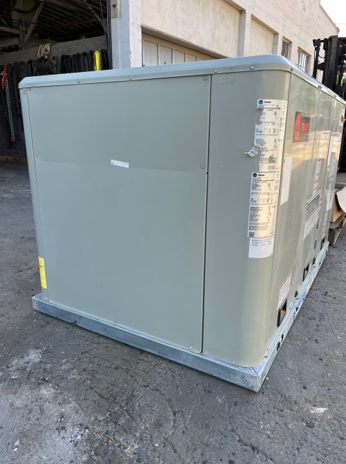 3 TON TRANE YSC036G4 GAS/ELECTRIC 460V-3PH SEER 14 R-410A