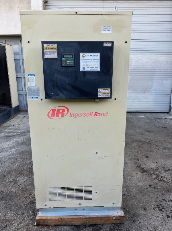 1200 CFM 220 PSI INGERSOLL RAND NVC1200A40N