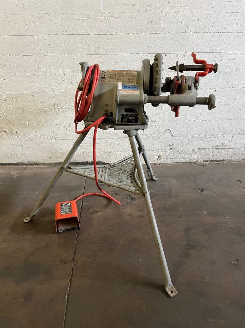 RIDGID 300 T2 PIPE THREADER MACHINE