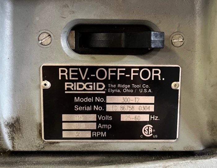 RIDGID 300 T2 PIPE THREADER MACHINE